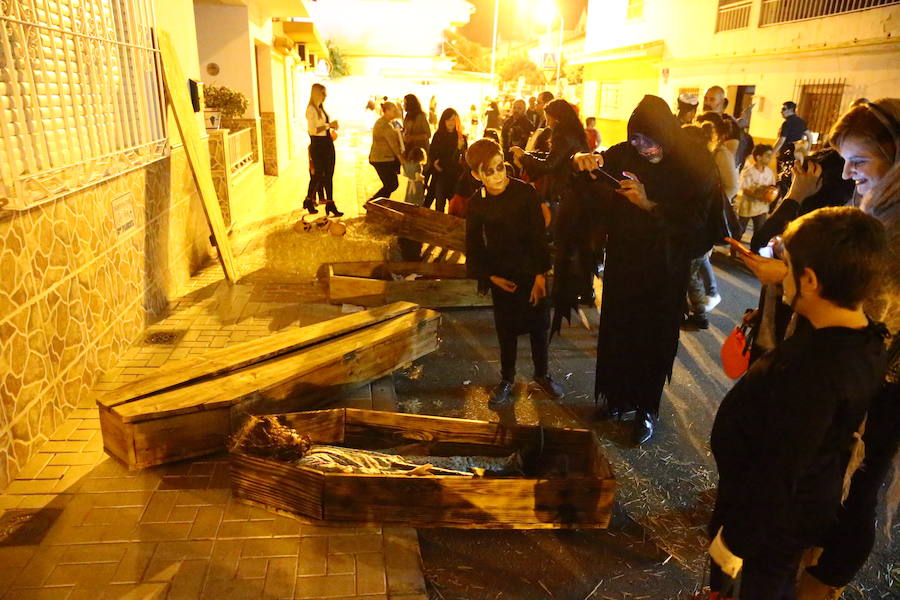 Esta zona de Málaga vivió un año más una noche terrorífica