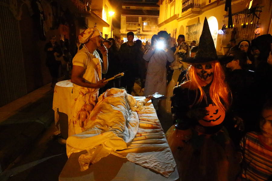 Esta zona de Málaga vivió un año más una noche terrorífica