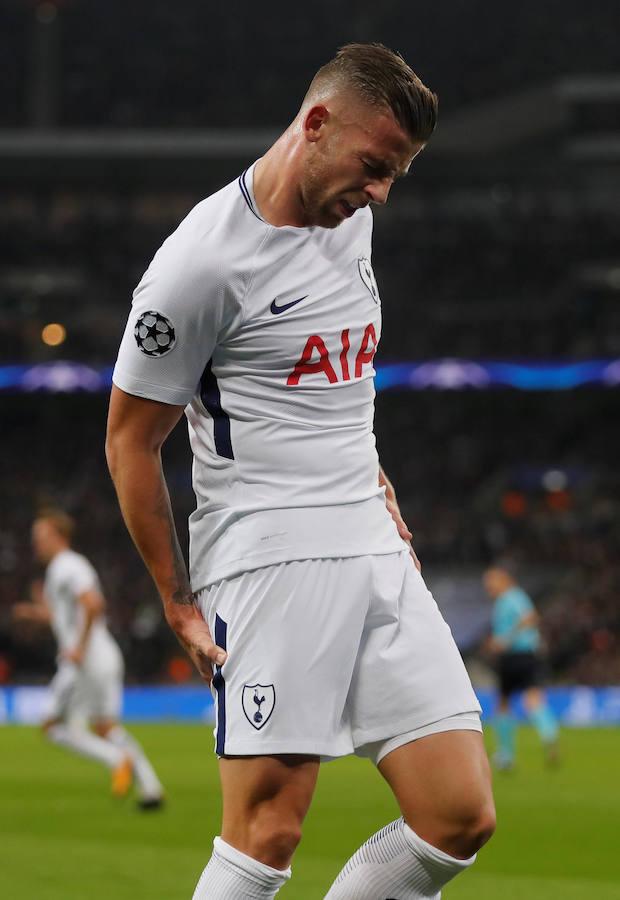 Los dos mejores equipos del Grupo H pelearon por la primera plaza del grupo en Wembley, que vibró y elevó los decibelios durante algunos momentos como el 1-0 de Delle Alli.