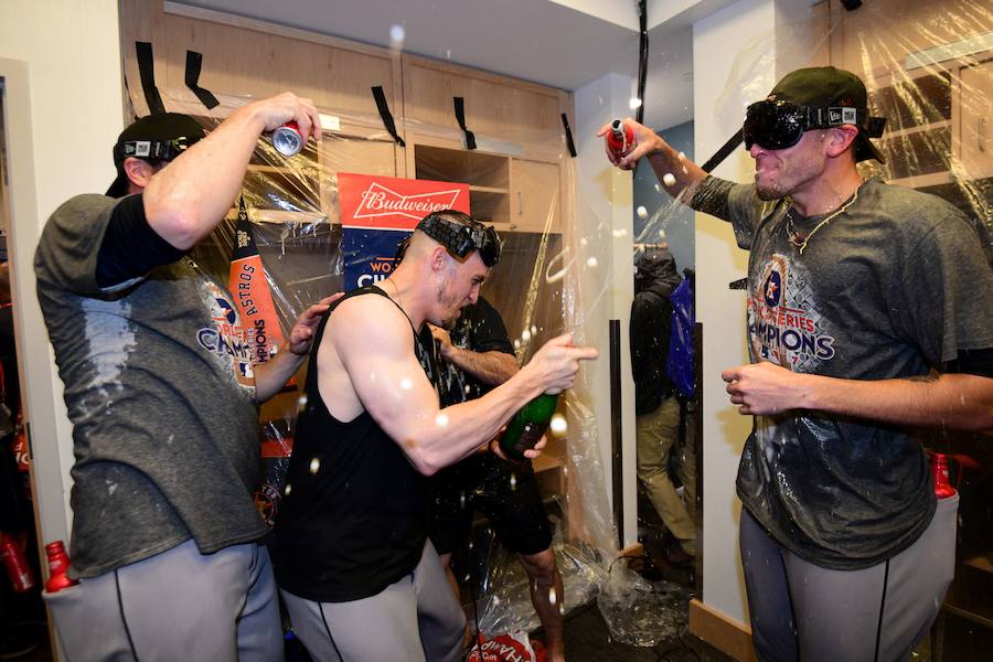Los Houston Astros ganaron por primera vez en su historia las Series Mundiales de béisbol tras imponerse a Los Angeles Dodgers.