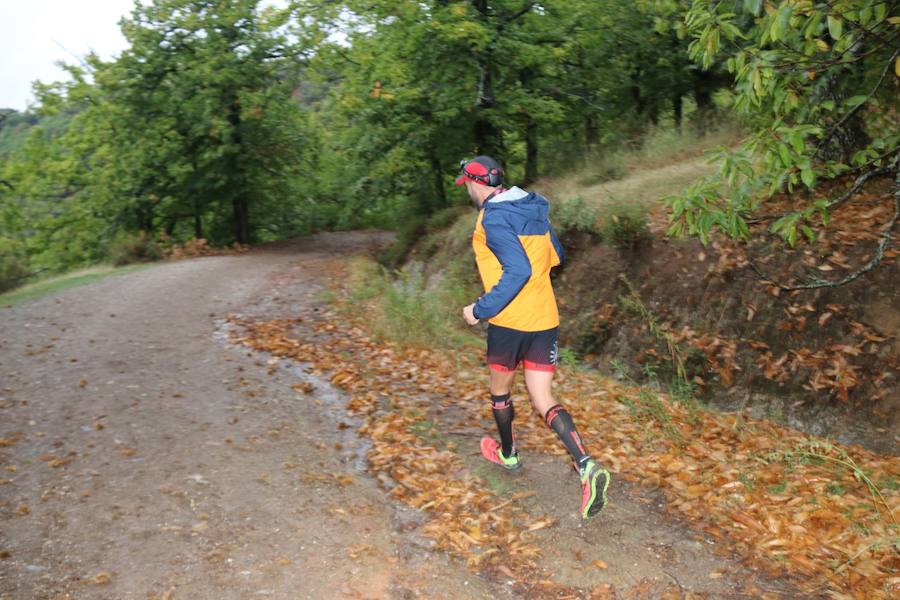 Casi 700 deportistas se dan cita en esta prueba deportiva con salida y meta en Algatocín