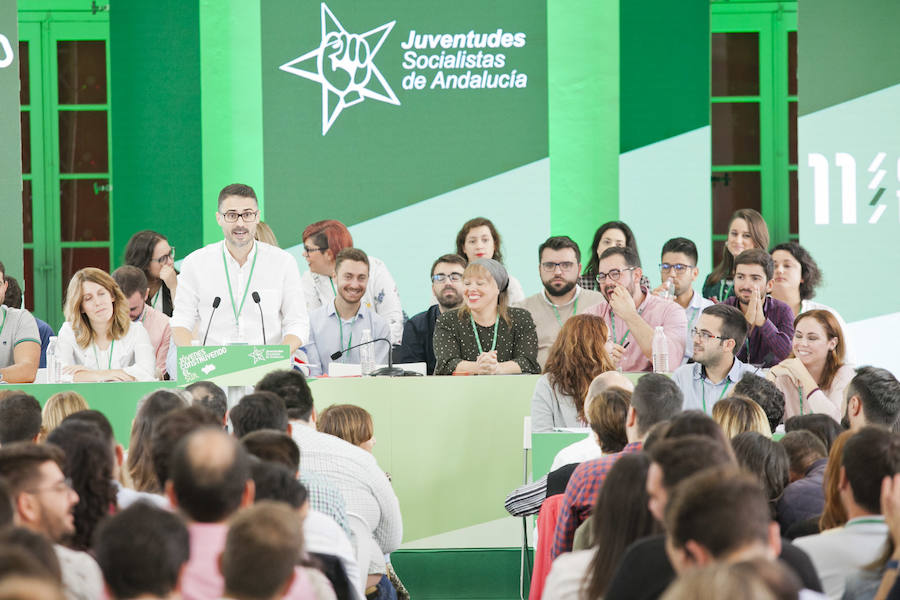La presidenta andaluza asiste al congreso de las Juventudes Socialistas de Andalucía