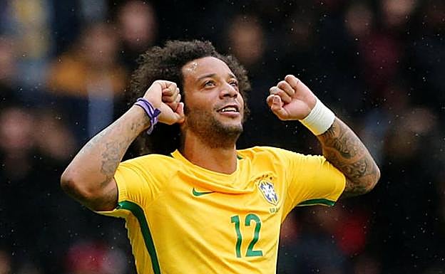Marcelo celebra su golazo a la selección japonesa. 