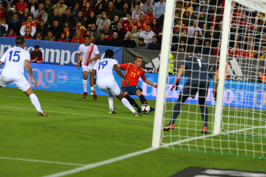 España golea a Costa Rica en La Rosaleda en el amistoso para preparar el Mundial 2018.