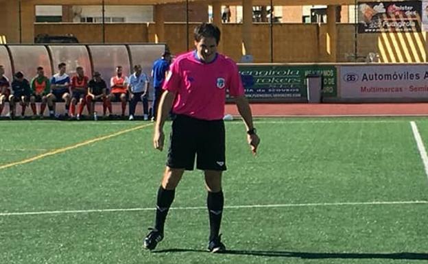 Brutal agresión al árbitro en el derbi de Fuengirola de Primera Andaluza