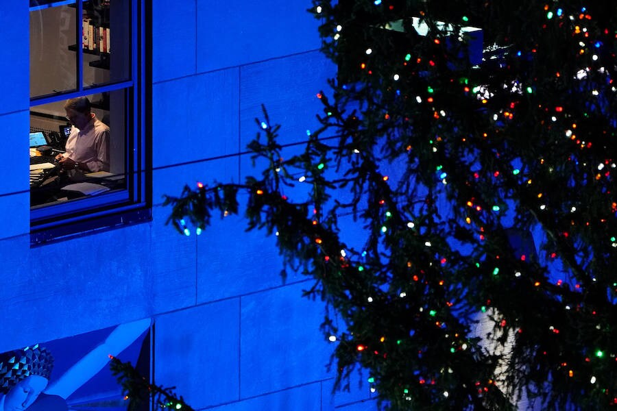 Con el encendido del árbol de Navidad del Rockefeller Center, Nueva York ha dado su bienvenida a la Navidad. 3