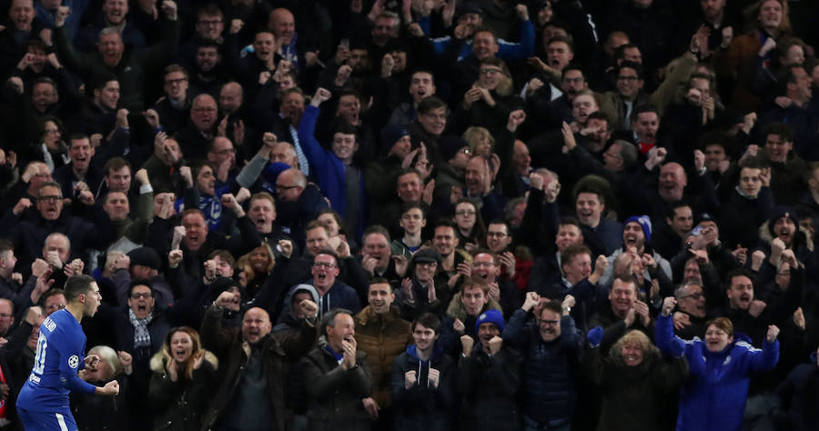 El Atlético empató en Stamford Bridge ante el Chelsea y dijo adiós a la Champions League. La Roma venció al Qarabag y los rojiblancos no ganaron, por lo que los de Simeone disputarán la Liga Europa.