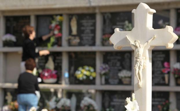 El hallazgo se ha producido cerca del cementerio de San Gabriel (archivo). 