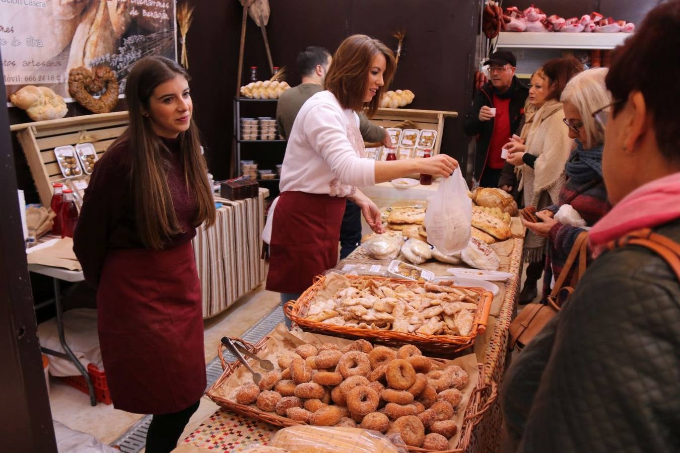 La XV Feria de la Chacina de Benaojóan, en fotos