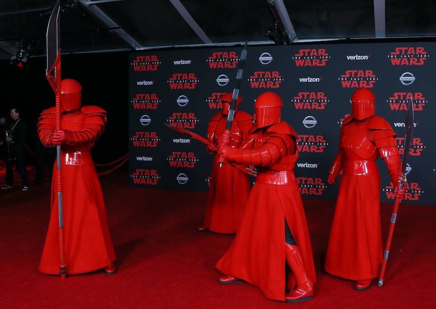 Madrid, Londres, Los Ángeles... Repasamos en imágenes los mejores preestrenos de la última película de la saga de 'Star Wars'.