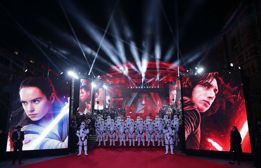 Madrid, Londres, Los Ángeles... Repasamos en imágenes los mejores preestrenos de la última película de la saga de 'Star Wars'.