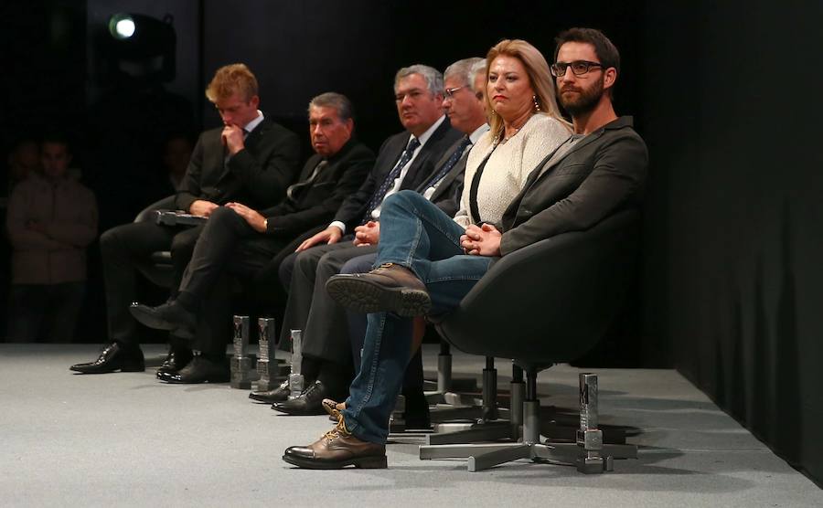 Personalidades de todos los ámbitos de la sociedad malagueña se dieron cita en el Palacio de Ferias y Congresos en la gala de entrega de los Premios Malagueños del Año 2017.