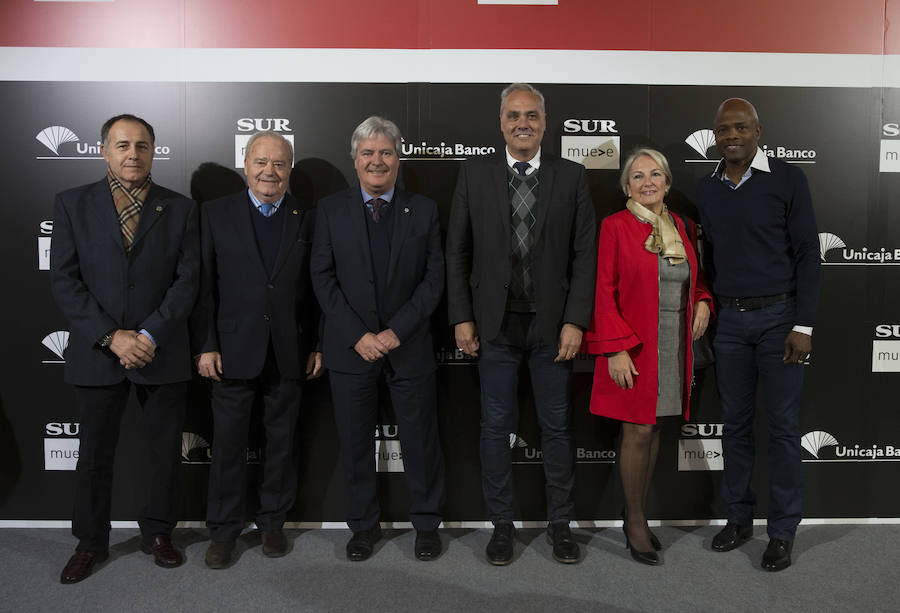 Personalidades de todos los ámbitos de la sociedad malagueña se dieron cita en el Palacio de Ferias y Congresos en la gala de entrega de los Premios Malagueños del Año 2017.