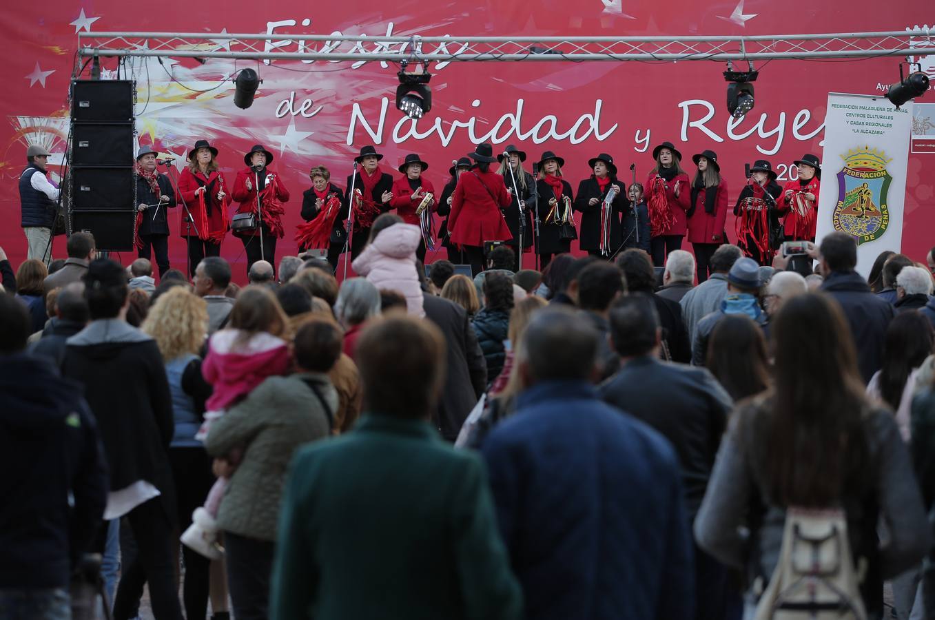 Los grupos han actuado en la plaza de la Constitución en un evento organizado por la Federación Malagueña de Peñas
