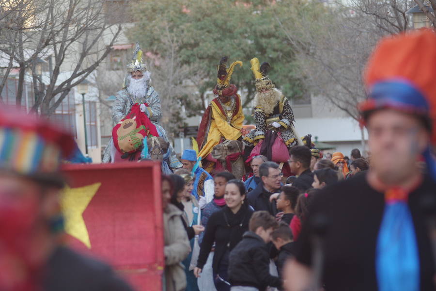 Sus Majestades de Oriente recorrieron las calles del distrito