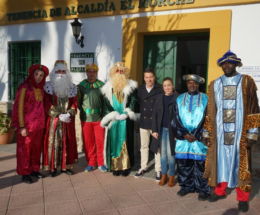 Nerja, Torrox, Rincón de la Victoria y Vélez viven la ilusión del desfile de los Reyes Magos.