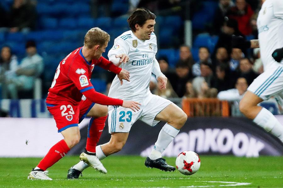 El ‘plan B’ de Zidane vuelve a tropezar en un duelo copero en el que el Real Madrid fue incapaz de paliar sus males ante un Numancia peleón (2-2).