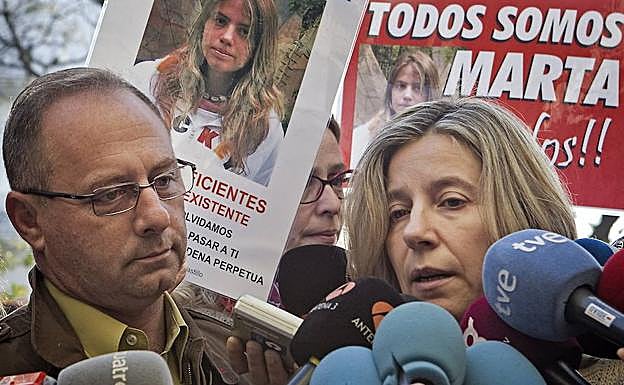 Nueve versiones. El asesino está en la cárcel, pero no ha revelado dónde está Marta del Castillo. 