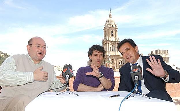 Antonio Garrido, Antonio Banderas y Pedro Luis Gómez, en 2004. 
