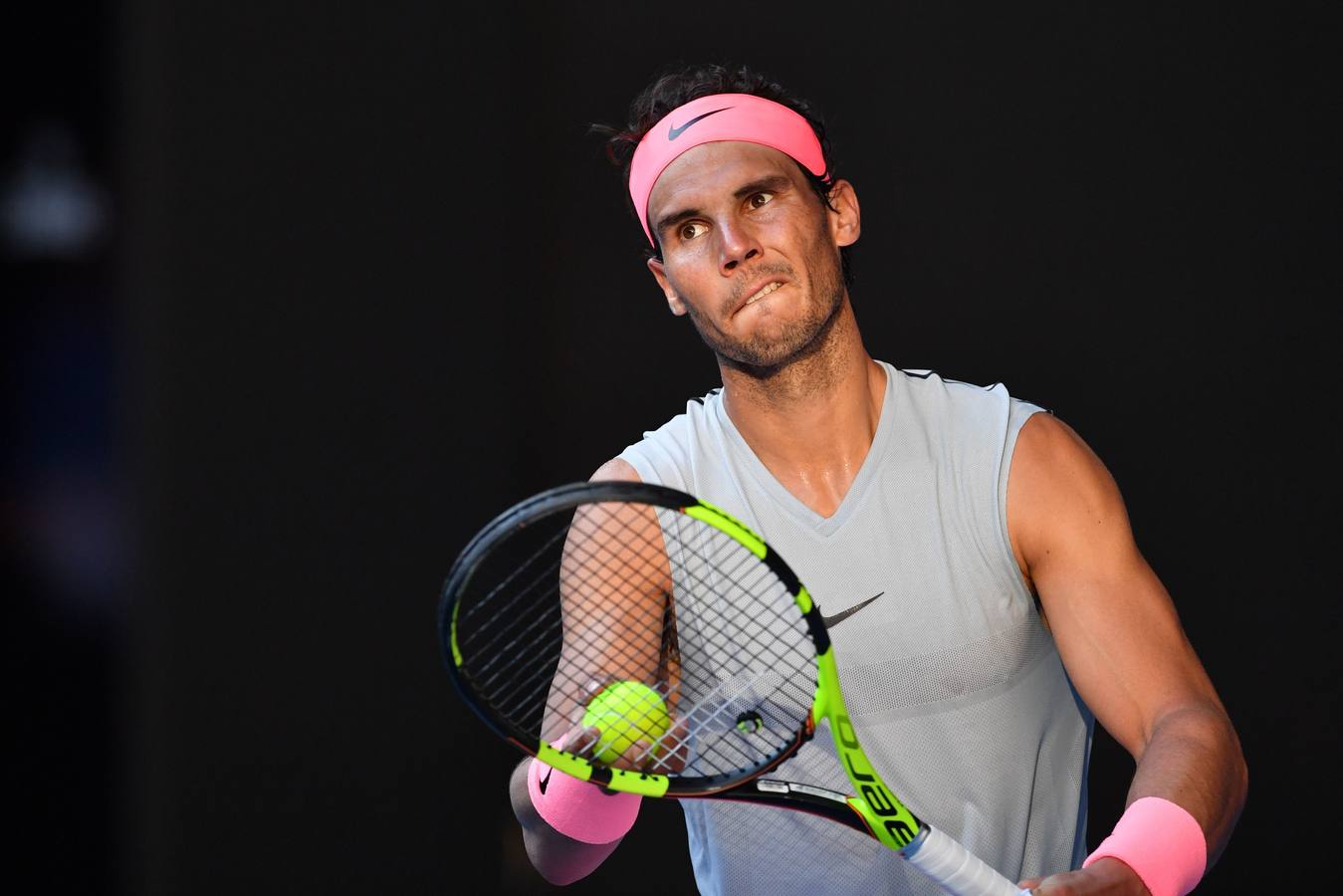 Rafa NAdal sigue con paso firme en el Abierto de Australia. En segunda ronda ha derrotado al argentino Leonardo Mayer (6-3, 6-4 y 7-6).