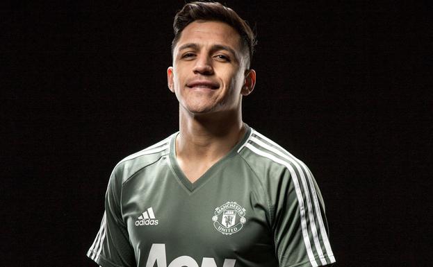 Alexis, con su nuevo escudo