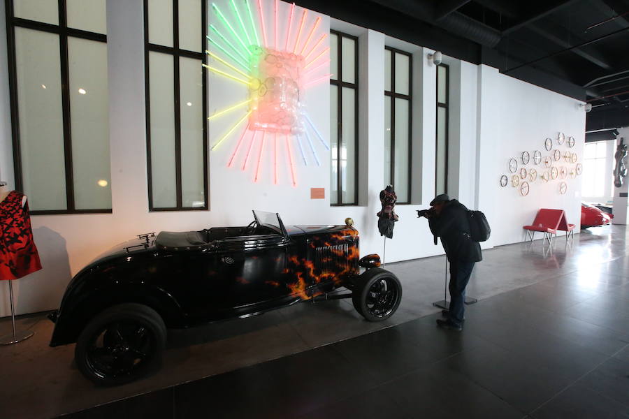 250 aficionados toman las calles de la ciudad para conseguir la mejor instantánea en la prueba organizada por SUR