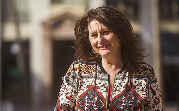 La actriz Adelfa Calvo, sonriente y feliz por lo que está viviendo con la película ‘El autor’, antes de la entrevista. 