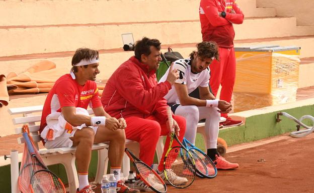 Ferrer, Bruguera y Feliciano López y Bruguera, ayer en el entrenamiento. 