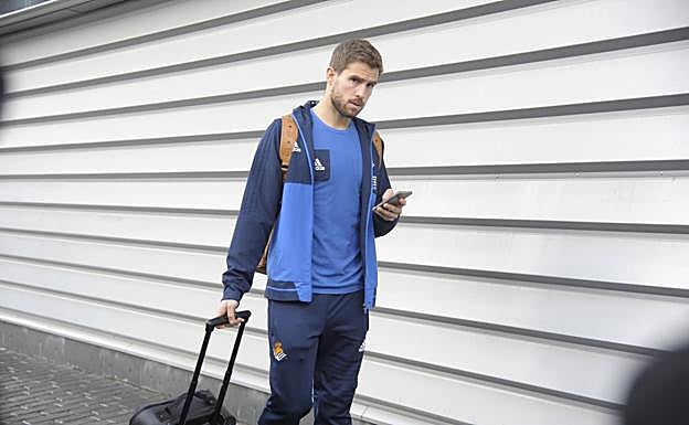Iñigo Martínez, este viernes antes de viajar a Villarreal