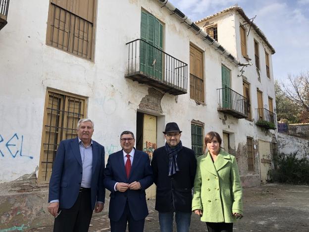 VÉLEZ QUIERE OBTENER EL EDIFICIO DE LA CASA DE LA VIÑA