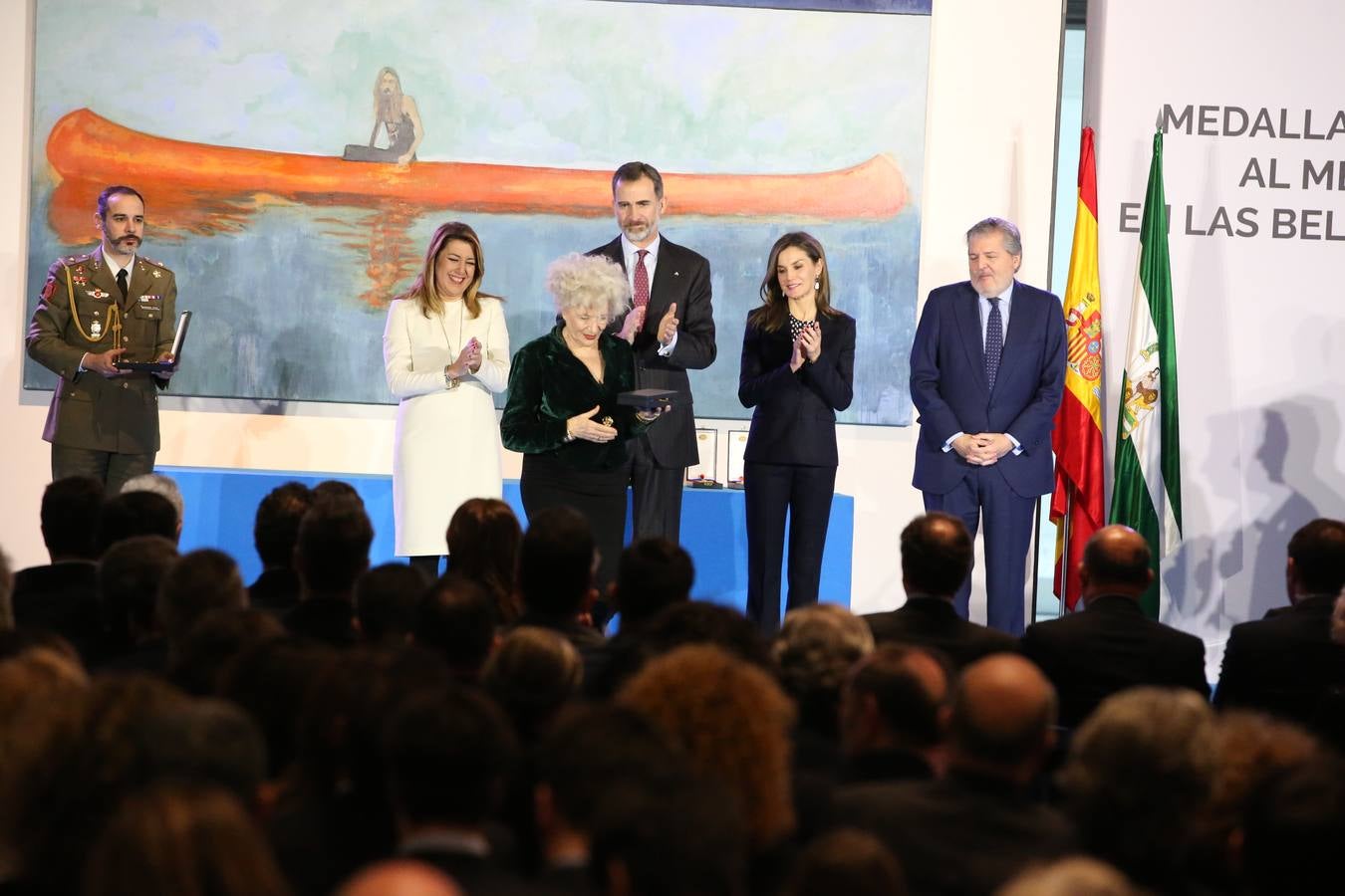 Don Felipe y Doña Letizia presiden la ceremonia en el Pompidou