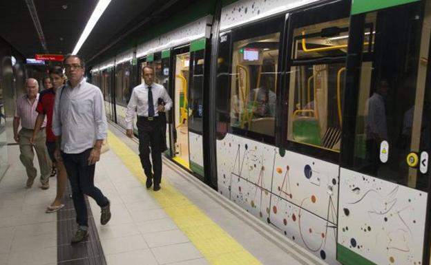El PP exige a la Junta no abrir más tajos del metro hasta concluir el tramo Renfe-Guadalmedina 