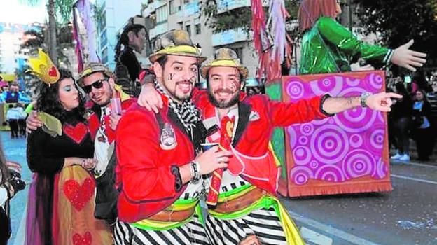Participantes en el Desfile del Humor. :: archivo. Josele-lanza