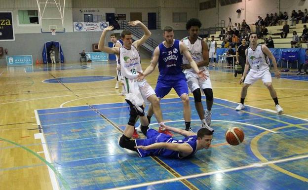 El Marbella, que venció claramente al Unicaja, jugará la fase de ascenso.