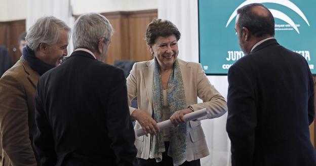 Magdalena Álvarez, en la sala de vistas ayer en la que al final no pudo declarar.