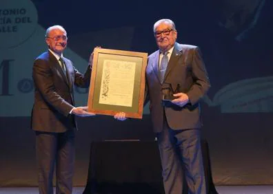 Imagen secundaria 1 - Diferentes momentos de la entrega de premios 'M de Málaga'.