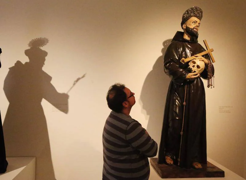 Ars Málaga acoge hasta abril el resultado de la restauración de valiosas esculturas y lienzos patrocinada por la Fundación Málaga