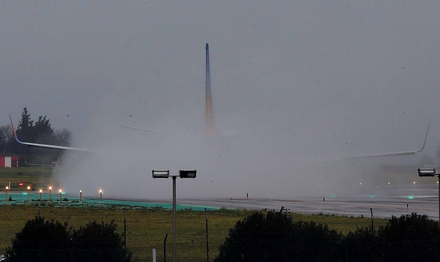 En todos los casos se debe a la meteorología adversa en Irlanda y Reino Unido y no a problemas en la capital malagueña