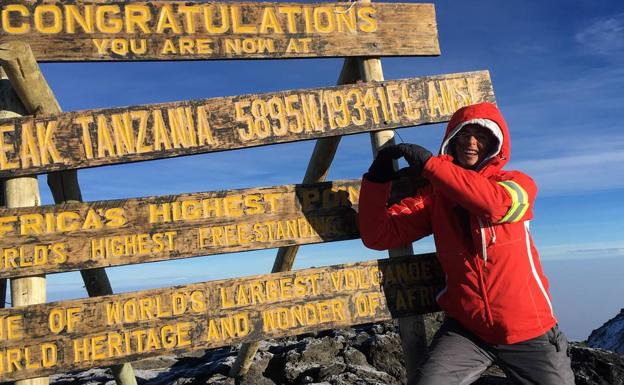 Hessia Fernandes en el Kilimanjaro 