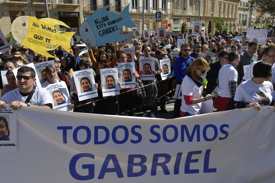 Patricia Ramírez y Ángel Cruz, los padres de Gabriel, el menor desaparecido hace once días en Níjar, han encabezado la concentración que ha tenido lugar este viernes en Almería para reclamar el regreso a casa de su hijo. 