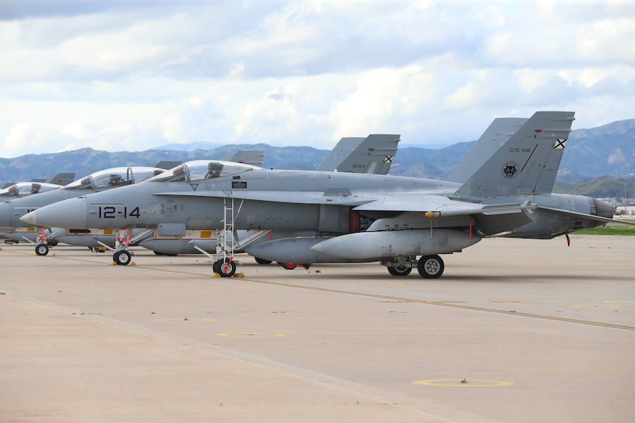 Aviones de combate en Málaga, una docena de cazas F18 participarán el miércoles en el ejercicio Dapex en Málaga