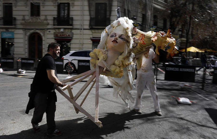 Fotos: Fallas 2018: llegan los primeros Ninots a Valencia