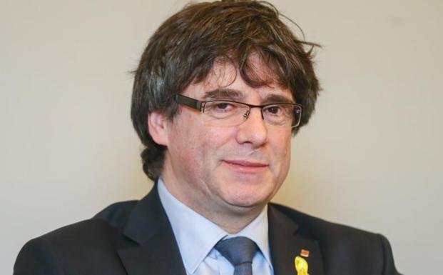 El expresidente catalán Carles Puigdemont, durante una reunión en Bruselas. 