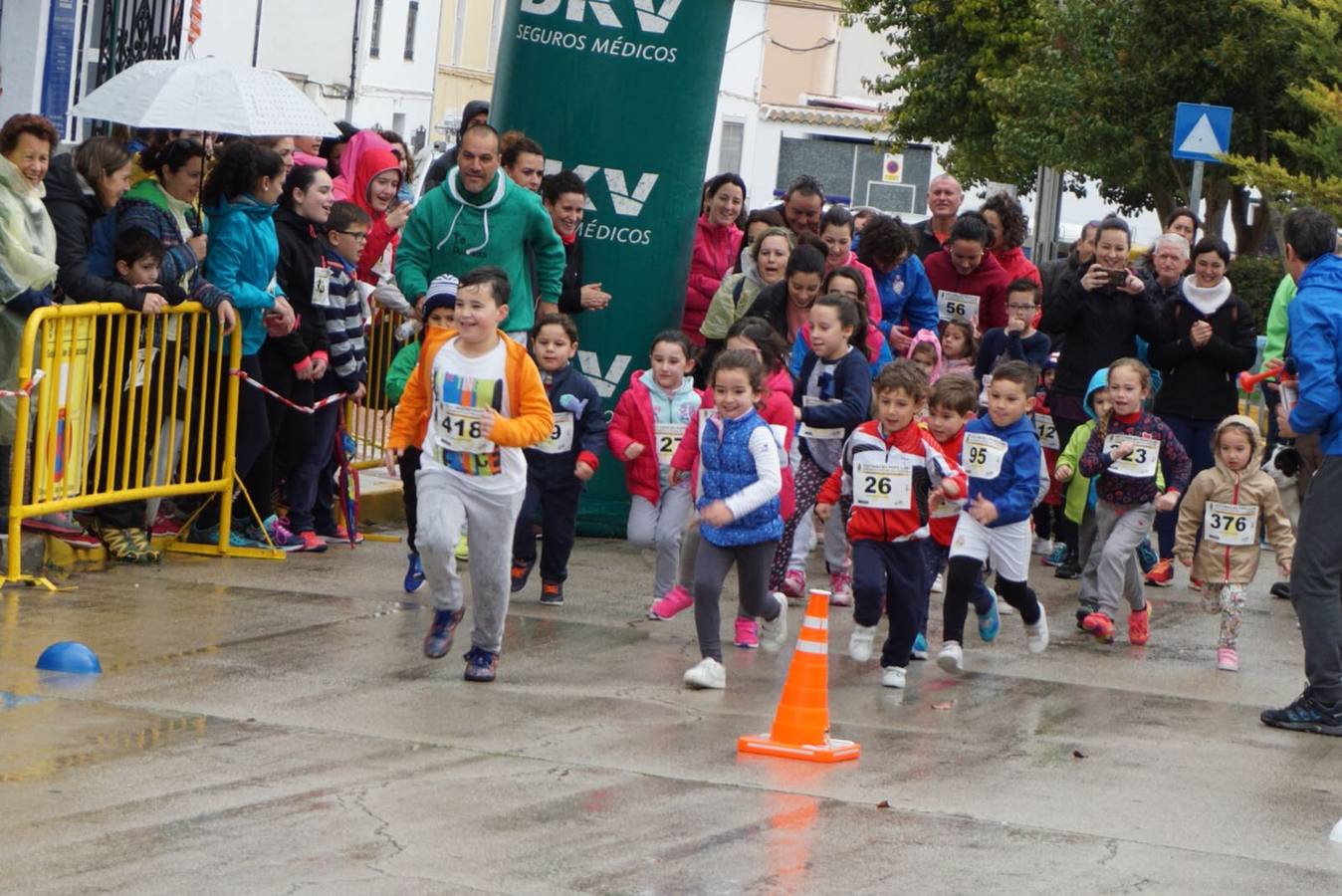 La tercera edición de la carrera solidaria de Almargen se celebró el pasado 11 de marzo a beneficio de la Asociación AVOI (Asociación de Voluntarios de Oncología Infantil de Málaga).