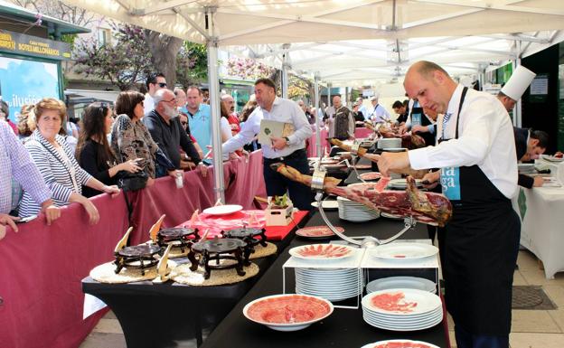 Estepona acoge este sábado una nueva edición del Concurso Nacional de Cortadores de Jamón