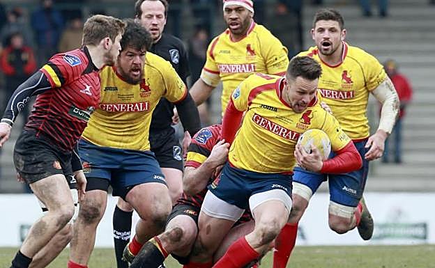 Un lance del encuentro que midió a España contra Bélgica.