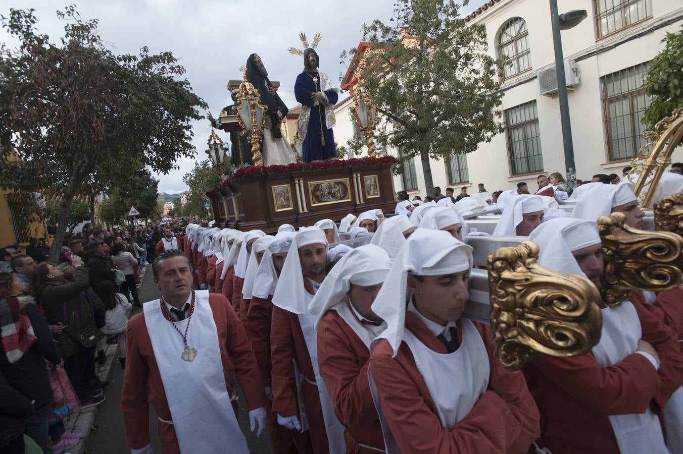 Fotos: Fotos de las procesiones y traslados del Sábado de Pasión