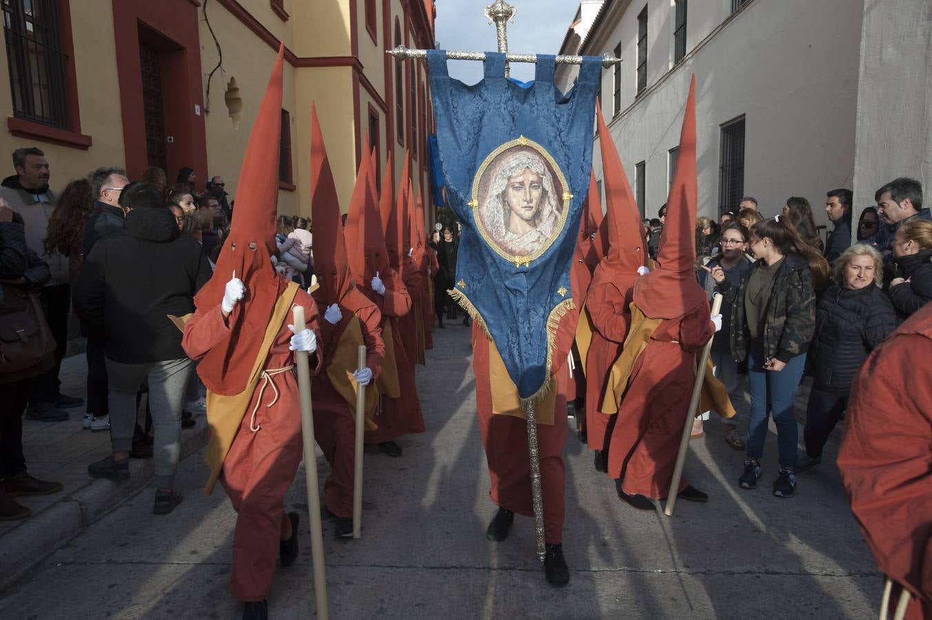 Fotos: Fotos de las procesiones y traslados del Sábado de Pasión