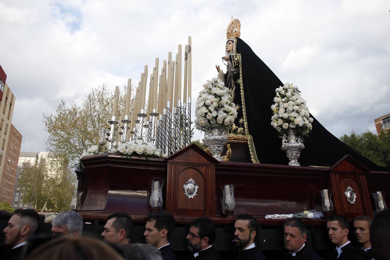 Fotos: Fotos de las procesiones y traslados del Sábado de Pasión