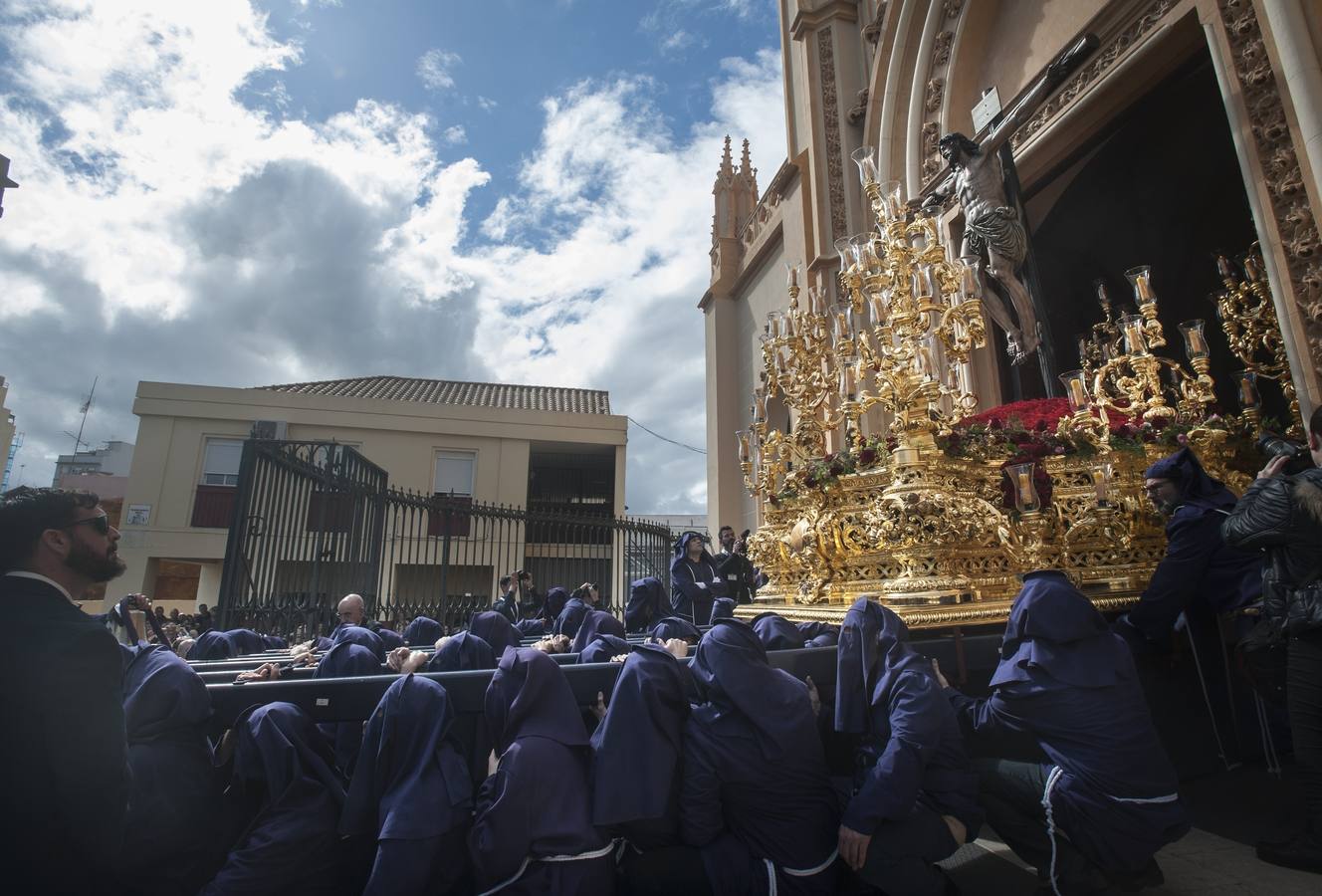 Fotos: Salud procesiona en la tarde del Domingo de Ramos